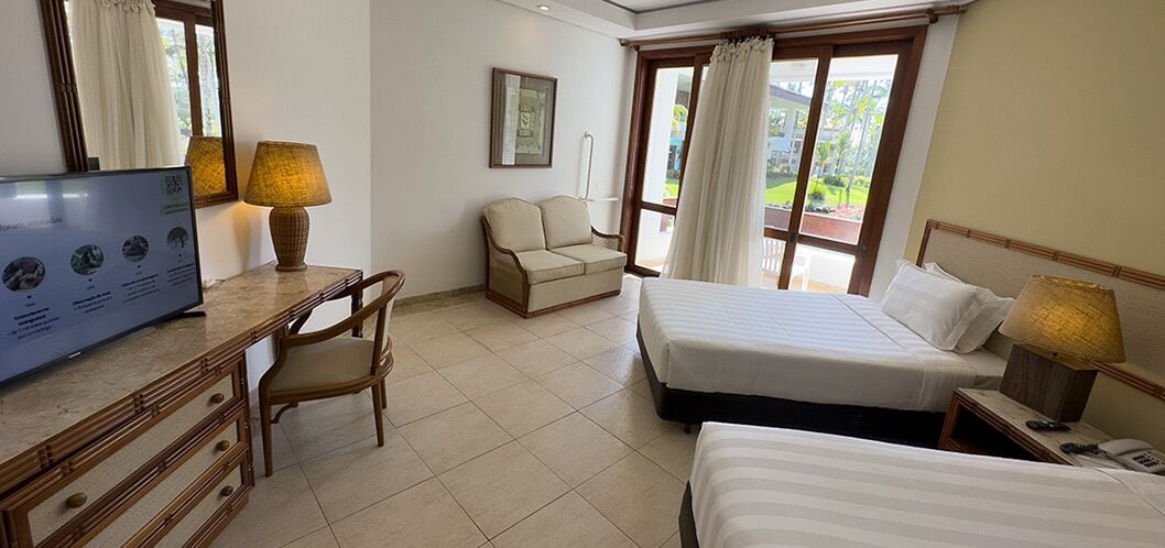 Rom | Allergitestet sengetøy, minibar (inkludert) og safe på rommet