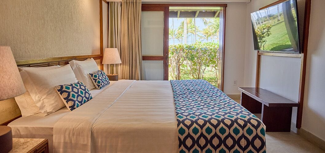 Bangalô Luxo Casal | Allergitestet sengetøy, minibar (inkludert) og safe på rommet