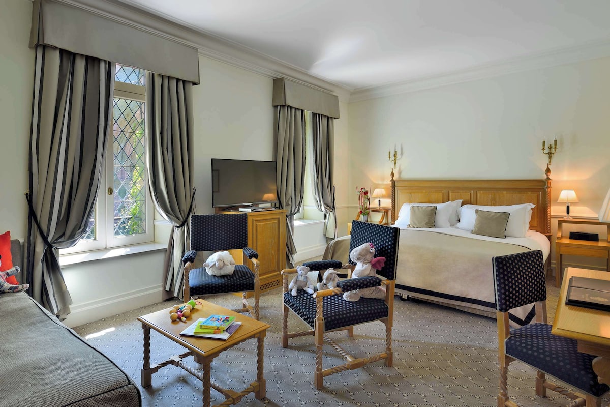 Family Room, Multiple Beds