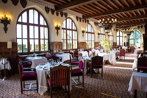 Breakfast, lunch, dinner served; French cuisine