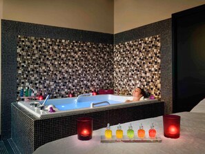 Steam room, Turkish bath, body treatments, aromatherapy