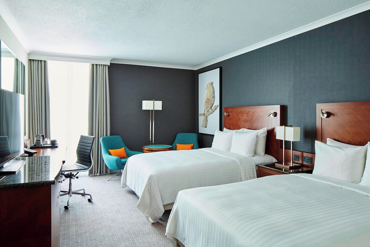 1 bedroom, pillow-top beds, in-room safe, desk