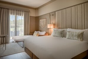 Family Room, 1 King Bed, Terrace | 1 bedroom, hypo-allergenic bedding, minibar, in-room safe