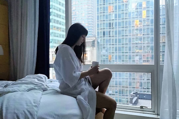 Executive Room, 1 King Bed | In-room safe, desk, laptop workspace, blackout drapes