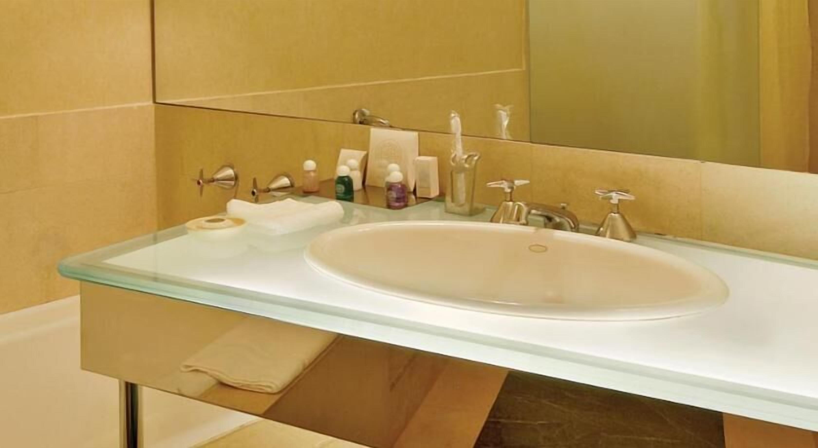 Bagno | Doccia, set di cortesia gratuito, asciugacapelli, accappatoio