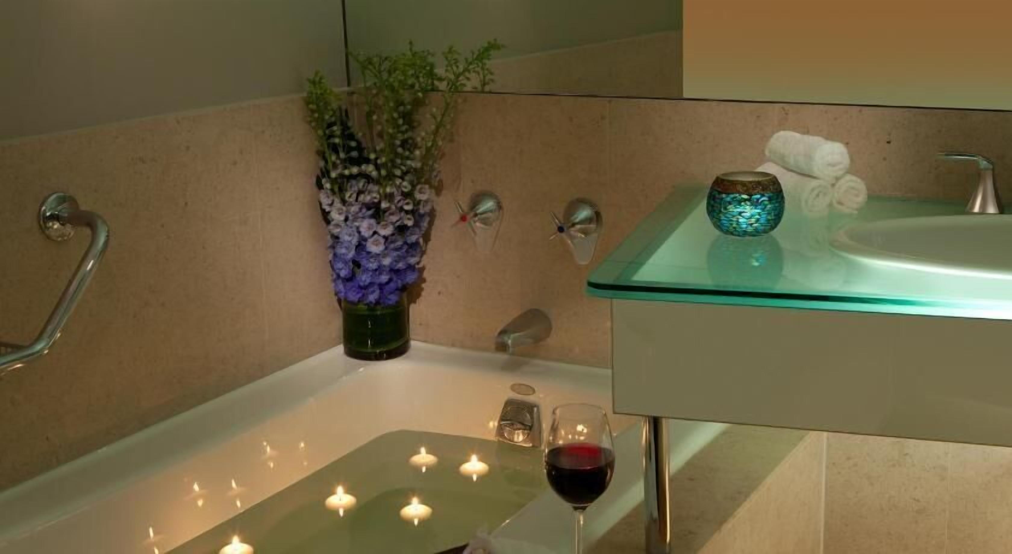 Bagno | Doccia, set di cortesia gratuito, asciugacapelli, accappatoio