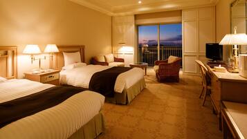 In-room safe, desk, free WiFi, bed sheets