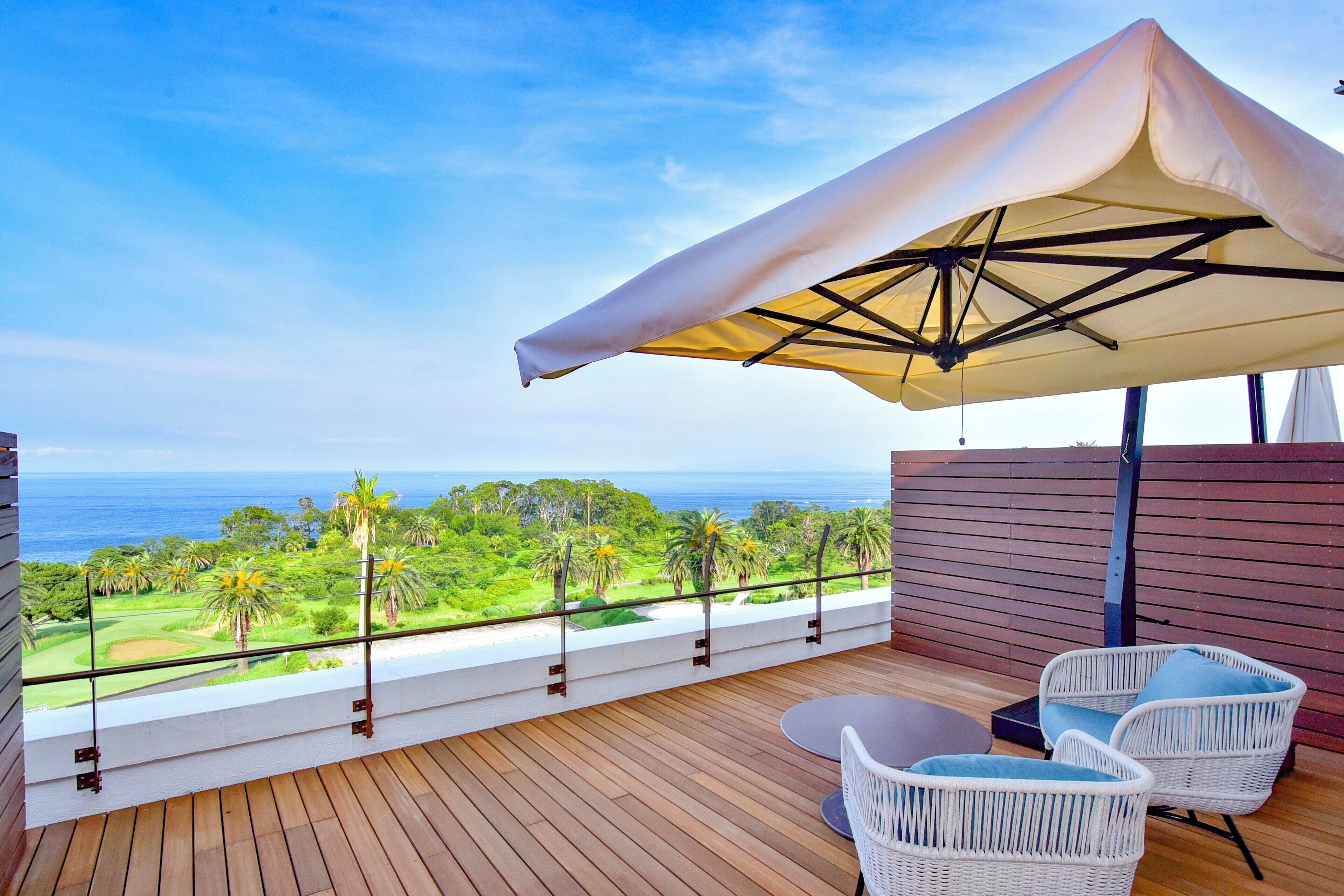 Minibar, in-room safe, desk, blackout curtains