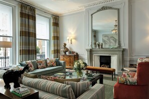 Suite (Kipling) | Egyptian cotton sheets, premium bedding, down comforters - Brown's Hotel, a Rocco Forte Hotel (London)