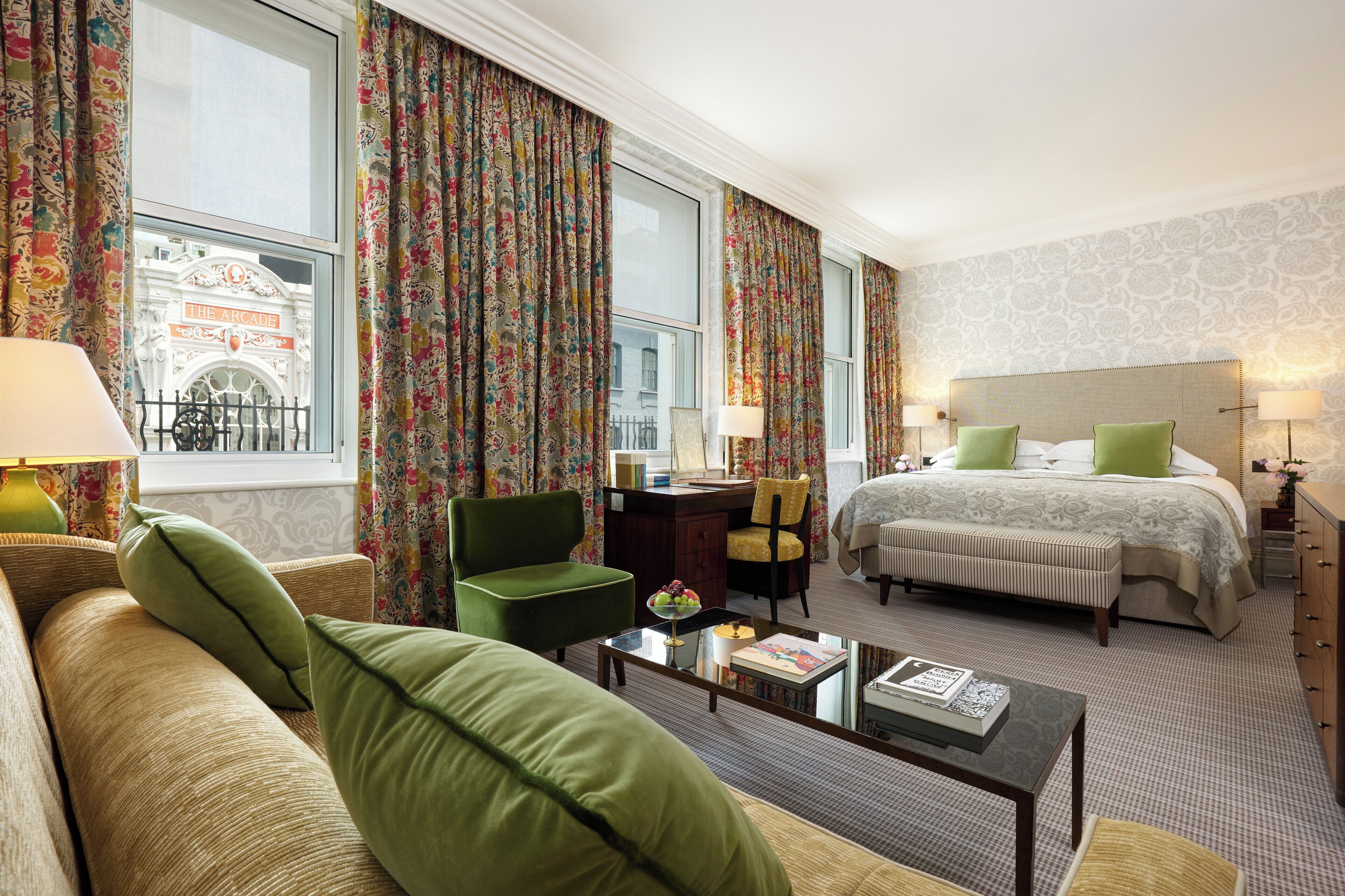 华丽客房 | 埃及棉床单、高档床上用品、羽绒被、Select Comfort 床