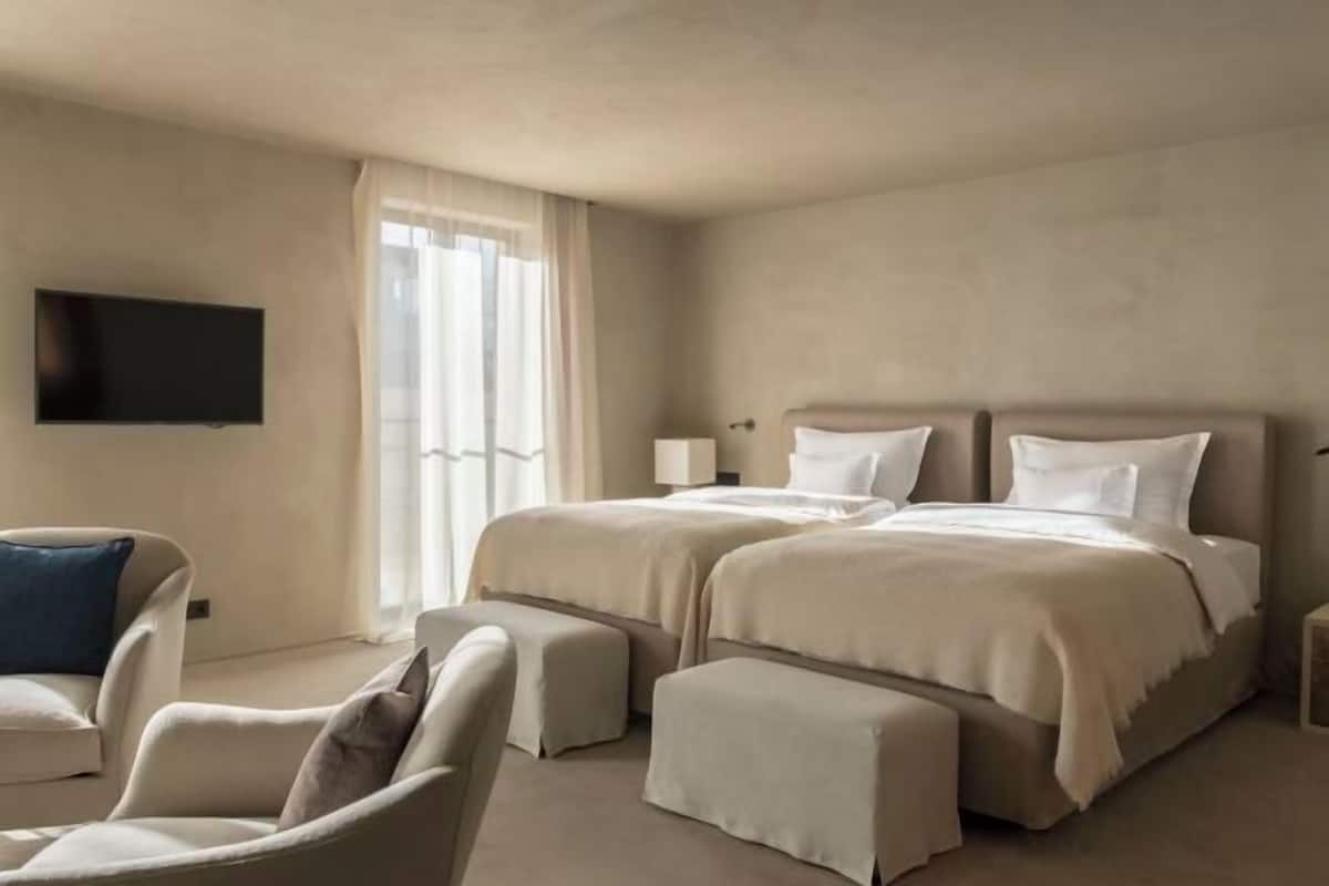 Literie de qualité supérieure, couette en duvet d'oie, minibar
