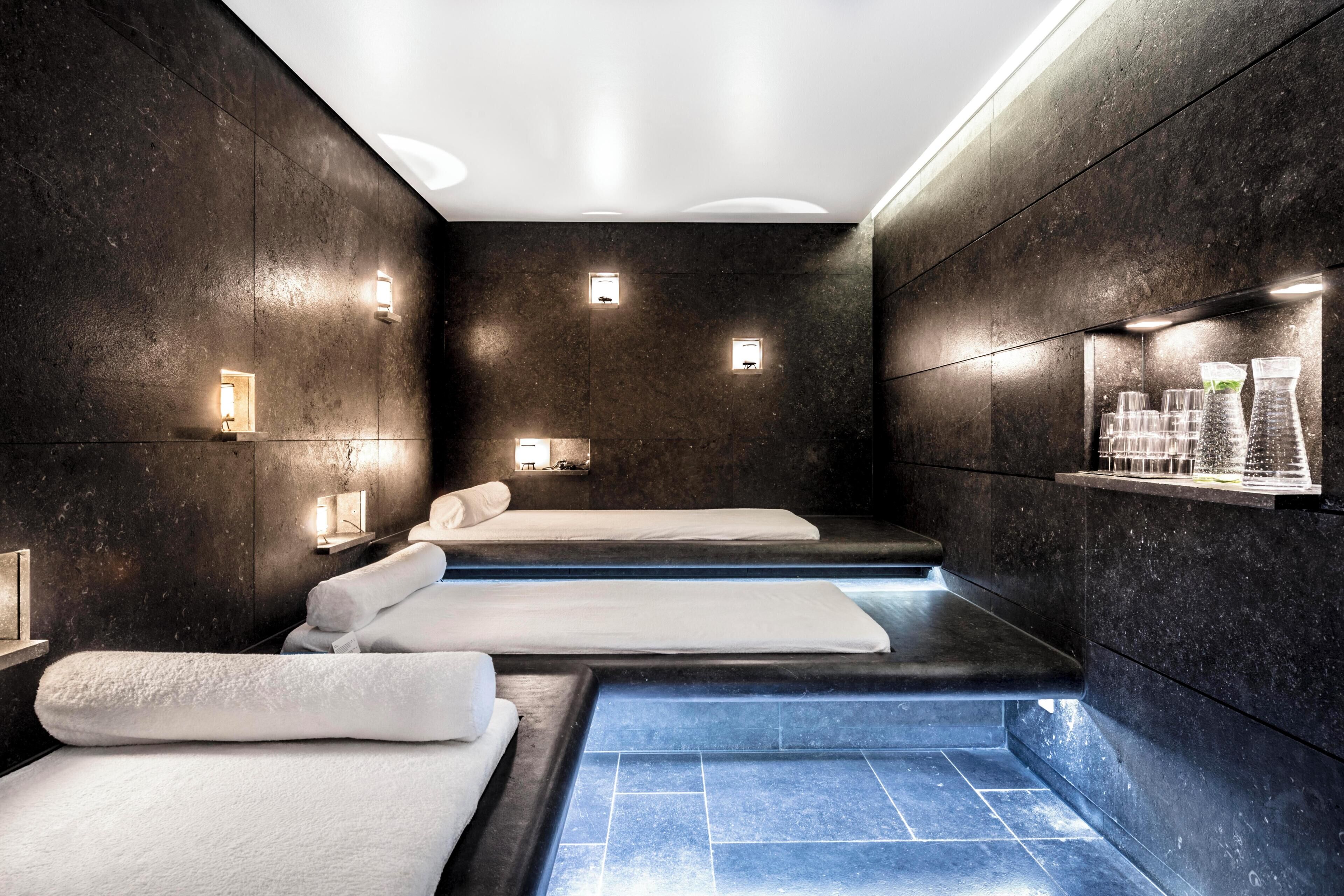 Sauna, steam room, body treatments, aromatherapy, hot stone massages