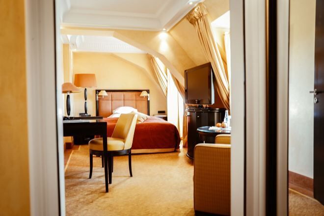 Premium bedding, down duvets, minibar, in-room safe