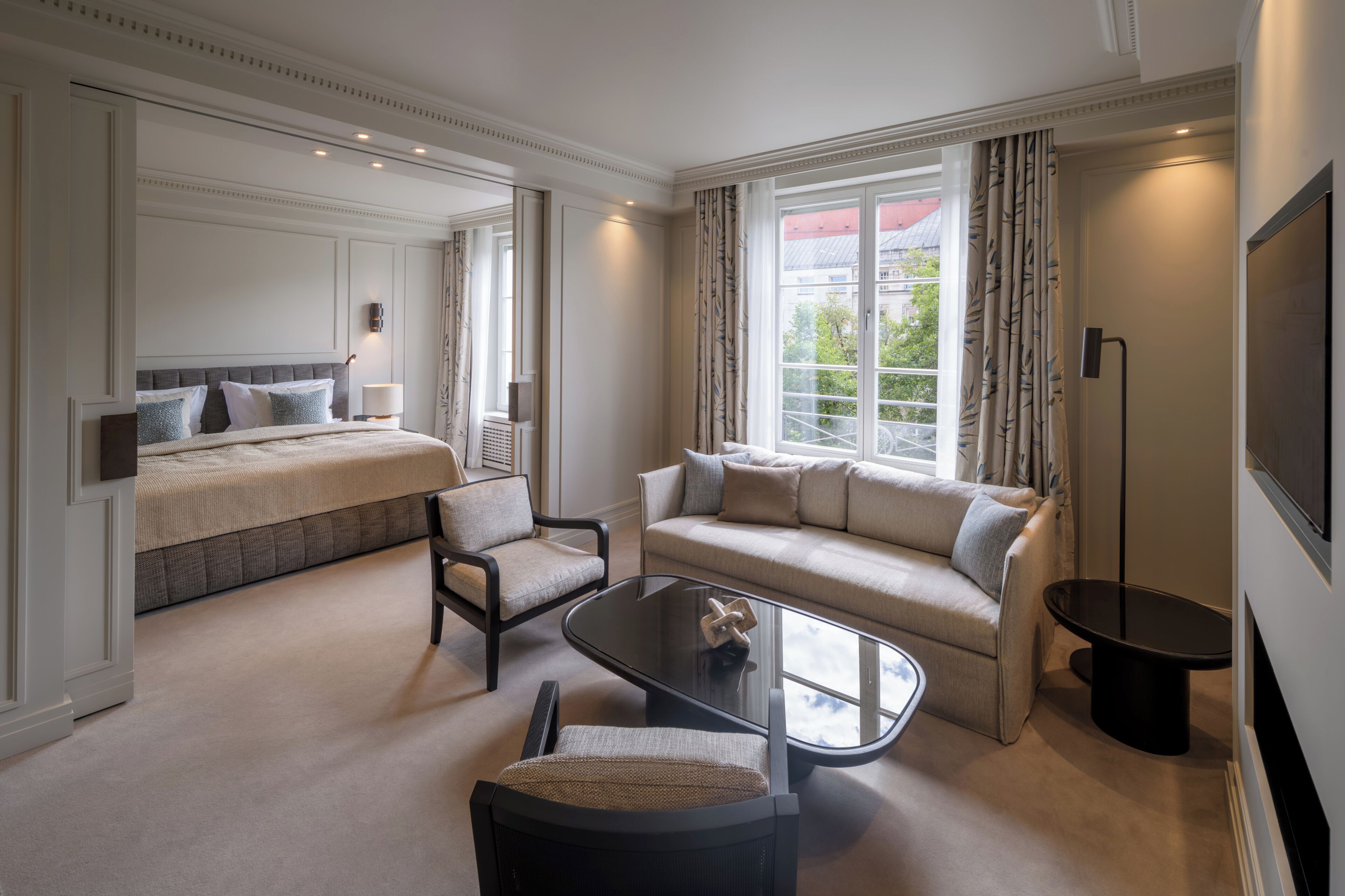 Junior Suite (Deluxe) | Premium bedding, down comforters, minibar, in-room safe