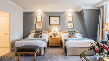 Family Room (Executive) | Hypo-allergenic bedding available, minibar, in-room safe, desk