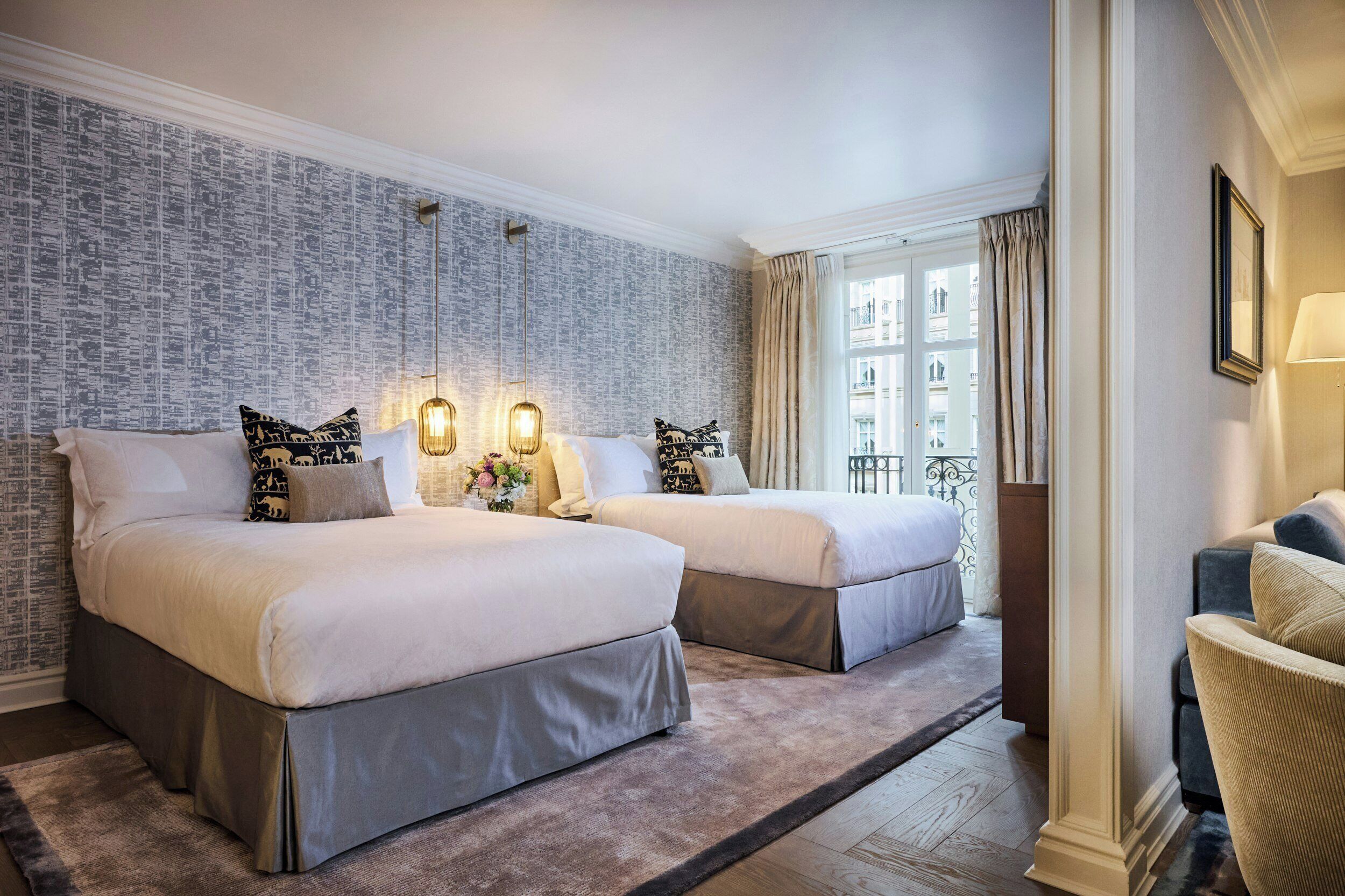 Hypo-allergenic bedding, minibar, in-room safe, desk