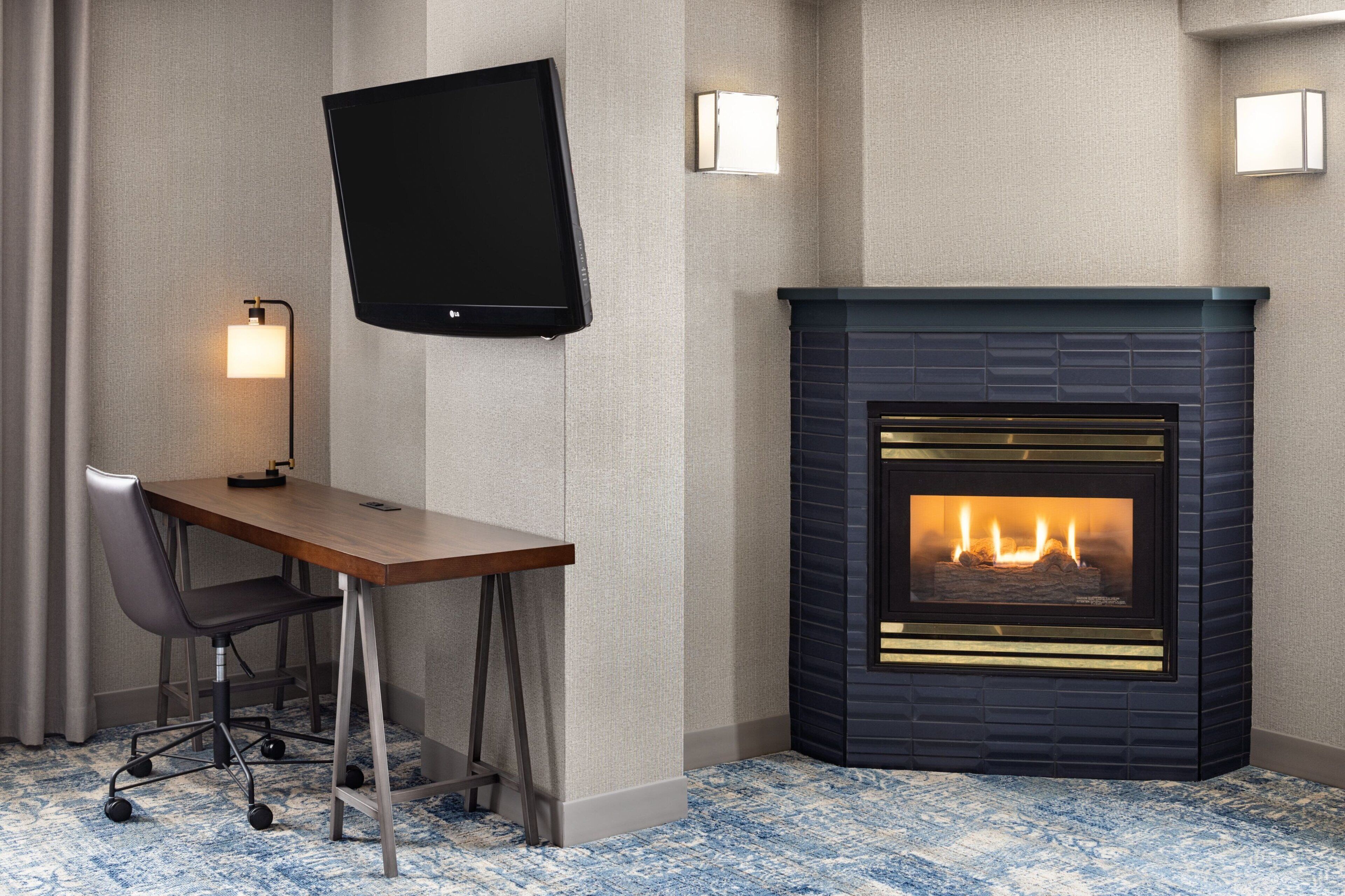 Photo - Four Points by Sheraton Edmonton South