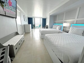 Individually decorated, laptop workspace, iron/ironing board - Lani Kai Beachfront Resort (Fort Myers Beach)