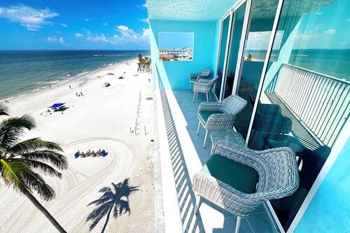 Suite with King Bed, Beachfront, Balcony | Terrasse/Patio