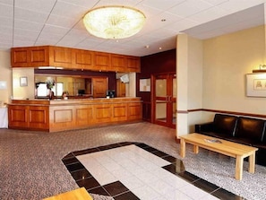 Lobby - Woodhey House Hotel (Ellesmere Port)