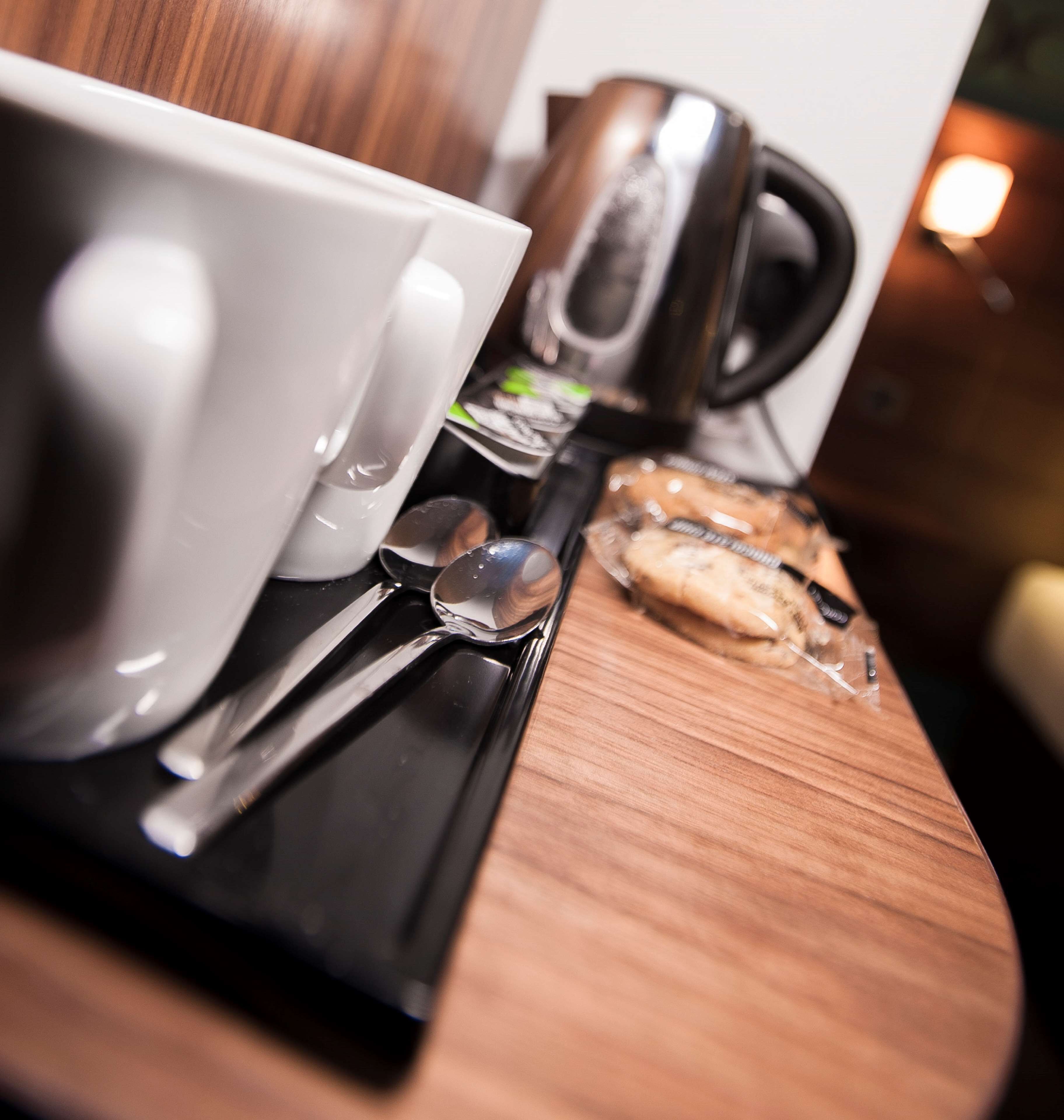 standard room, 2 single beds, non smoking | 1 bedroom, in-room safe, desk, soundproofing