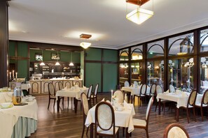 Daily buffet breakfast for a fee - TRYP by Wyndham Kassel City Centre (Kassel)