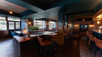 Bar (en la propiedad)