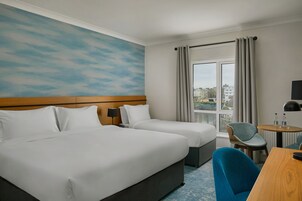 Triple Room | In-room safe, desk, laptop workspace, blackout drapes