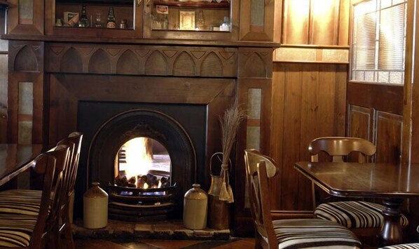 Fireplace - Killarney Court (Killarney)