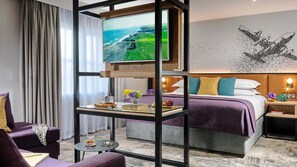 Suite junior | 1 habitación, ropa de cama hipoalergénica y escritorio 
