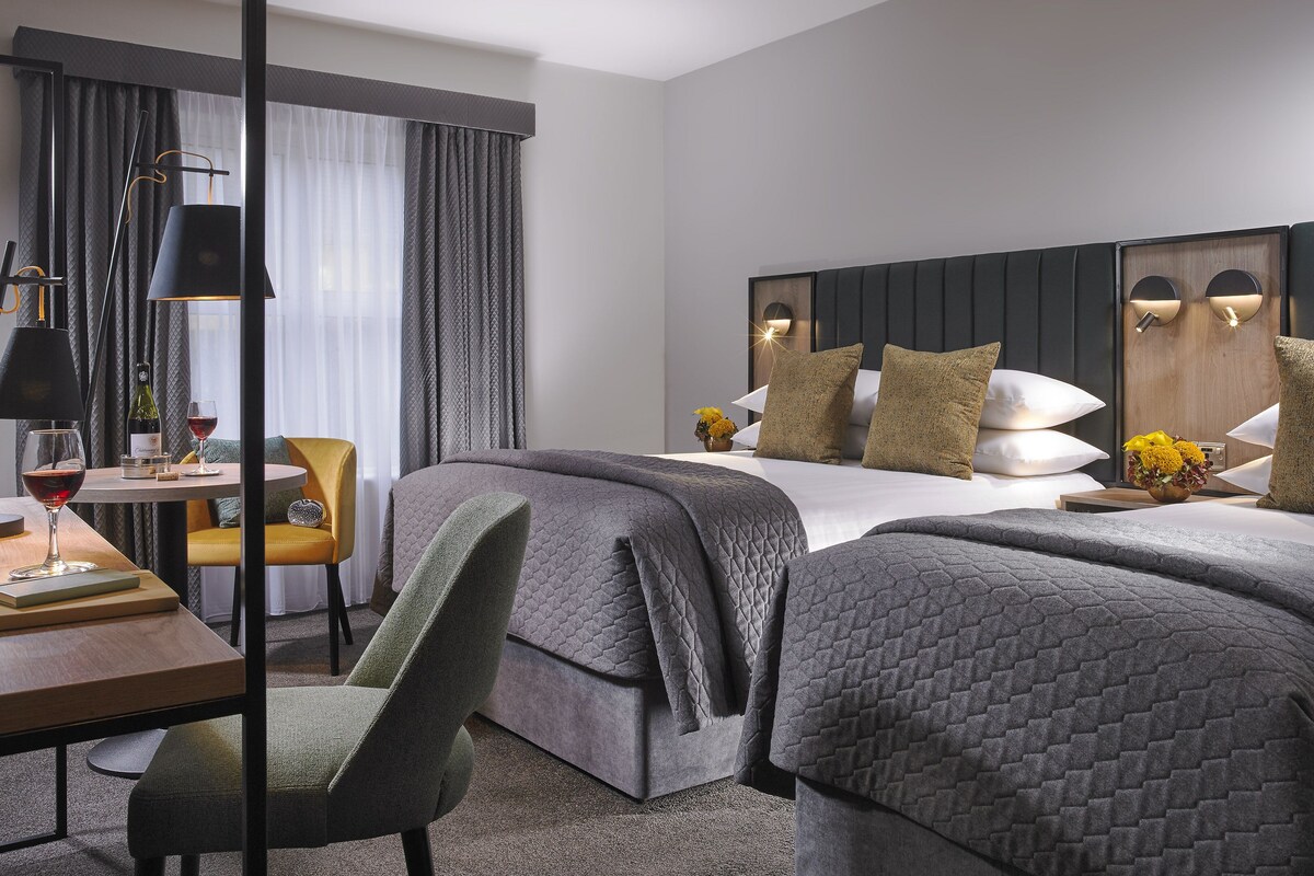 Hypo-allergenic bedding available, desk, iron/ironing board