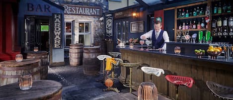 Bar (in der Unterkunft)