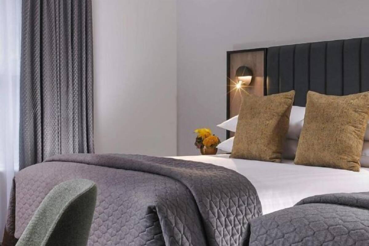 Hypo-allergenic bedding available, desk, iron/ironing board