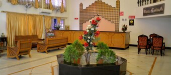 Hotel Rajputana Palace