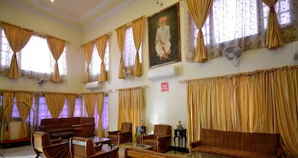 Hotel Rajputana Palace