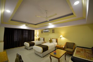 Superior Double or Twin Room, 1 Bedroom | In-room safe, iron/ironing board, free WiFi