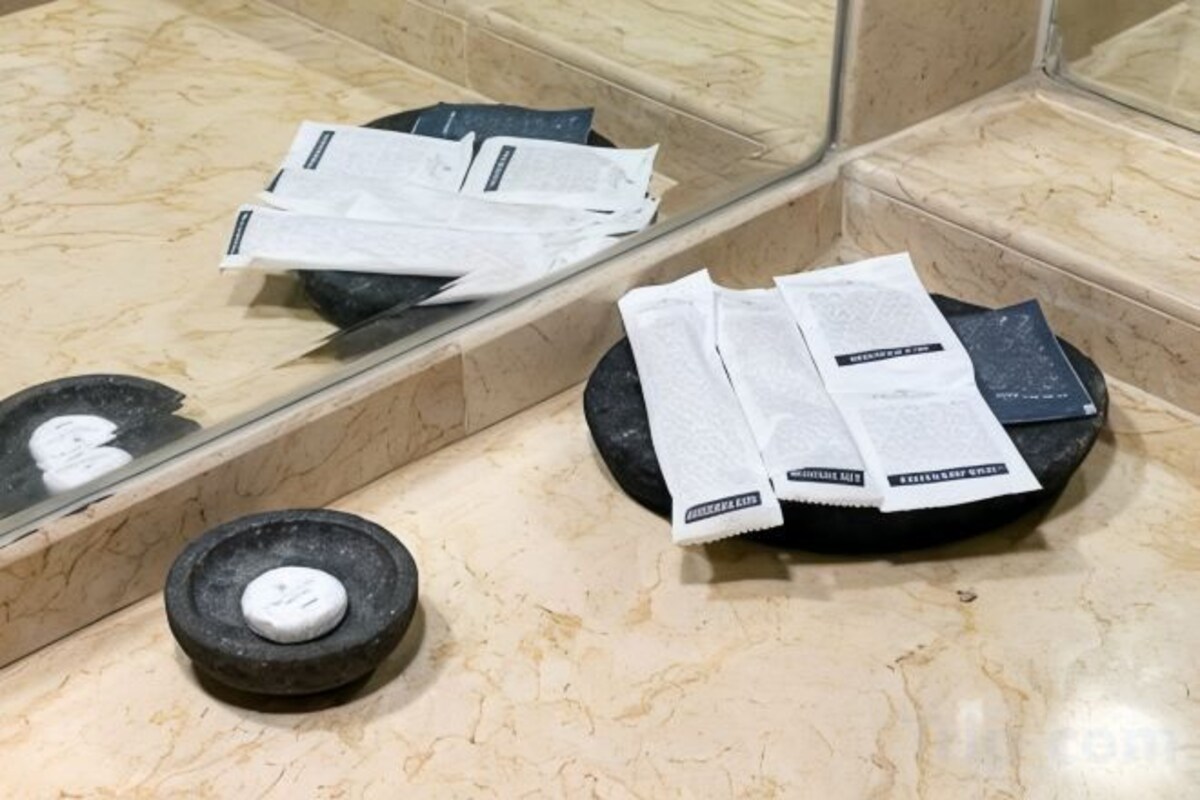 Bathroom amenities