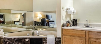 Quality Inn & Suites York East