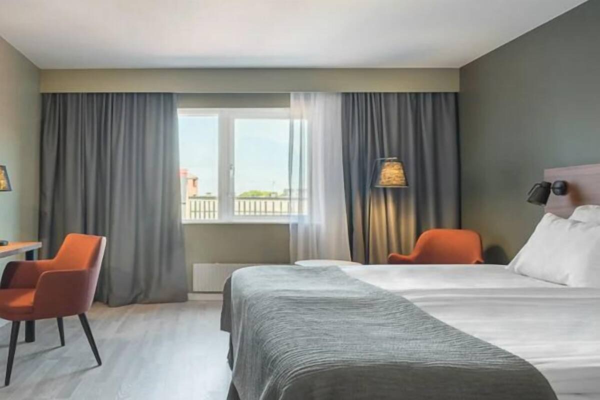 In-room safe, desk, iron/ironing board, cots/infant beds
