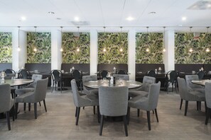 Daily breakfast for a fee - Quality Hotel Ekoxen (Linkoping)