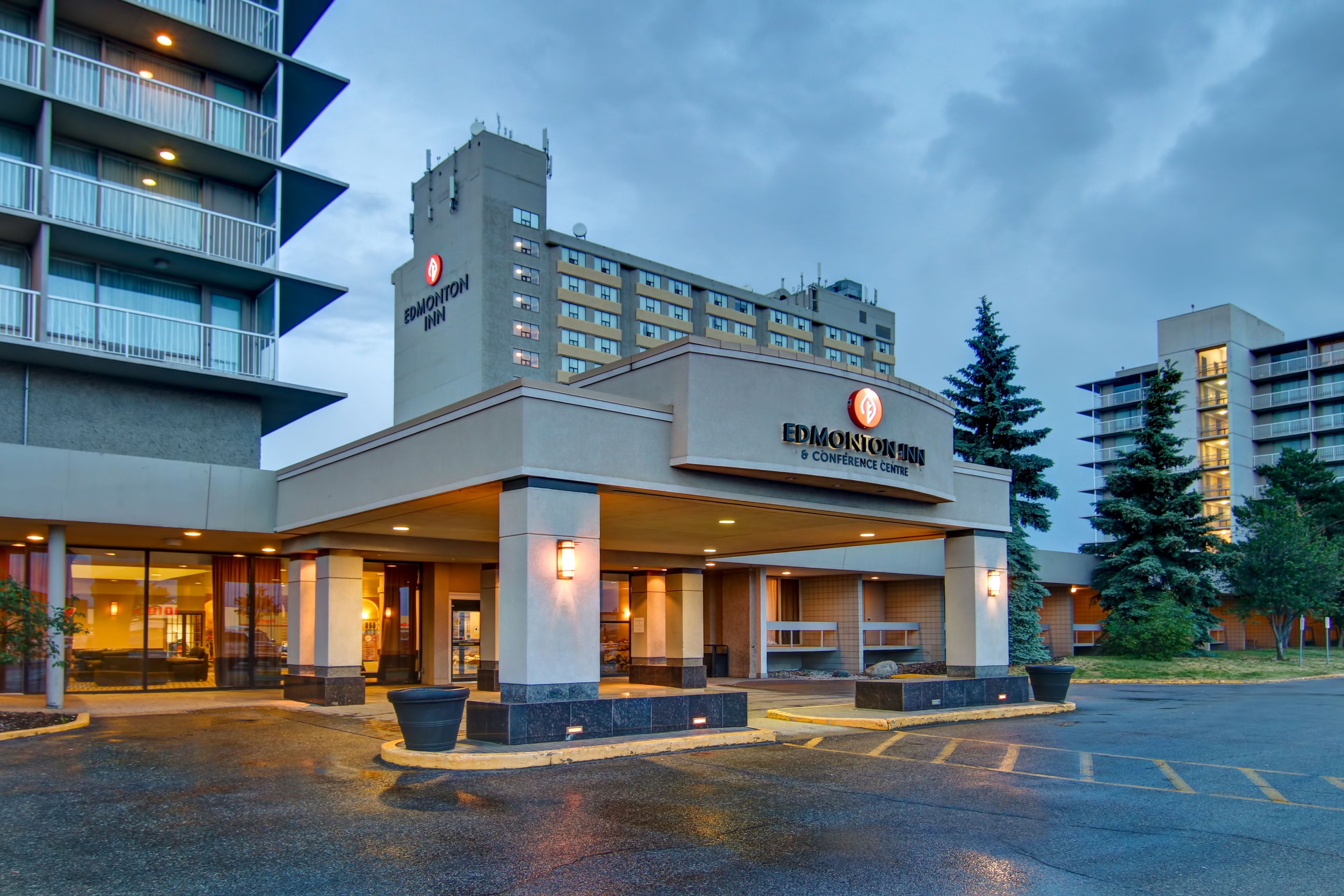 Photo - Edmonton Inn and Conference Centre