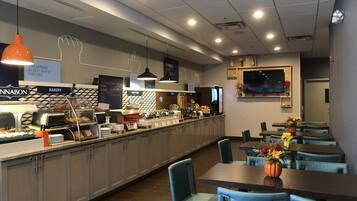 Free daily buffet breakfast