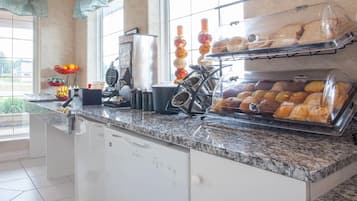 Free daily continental breakfast