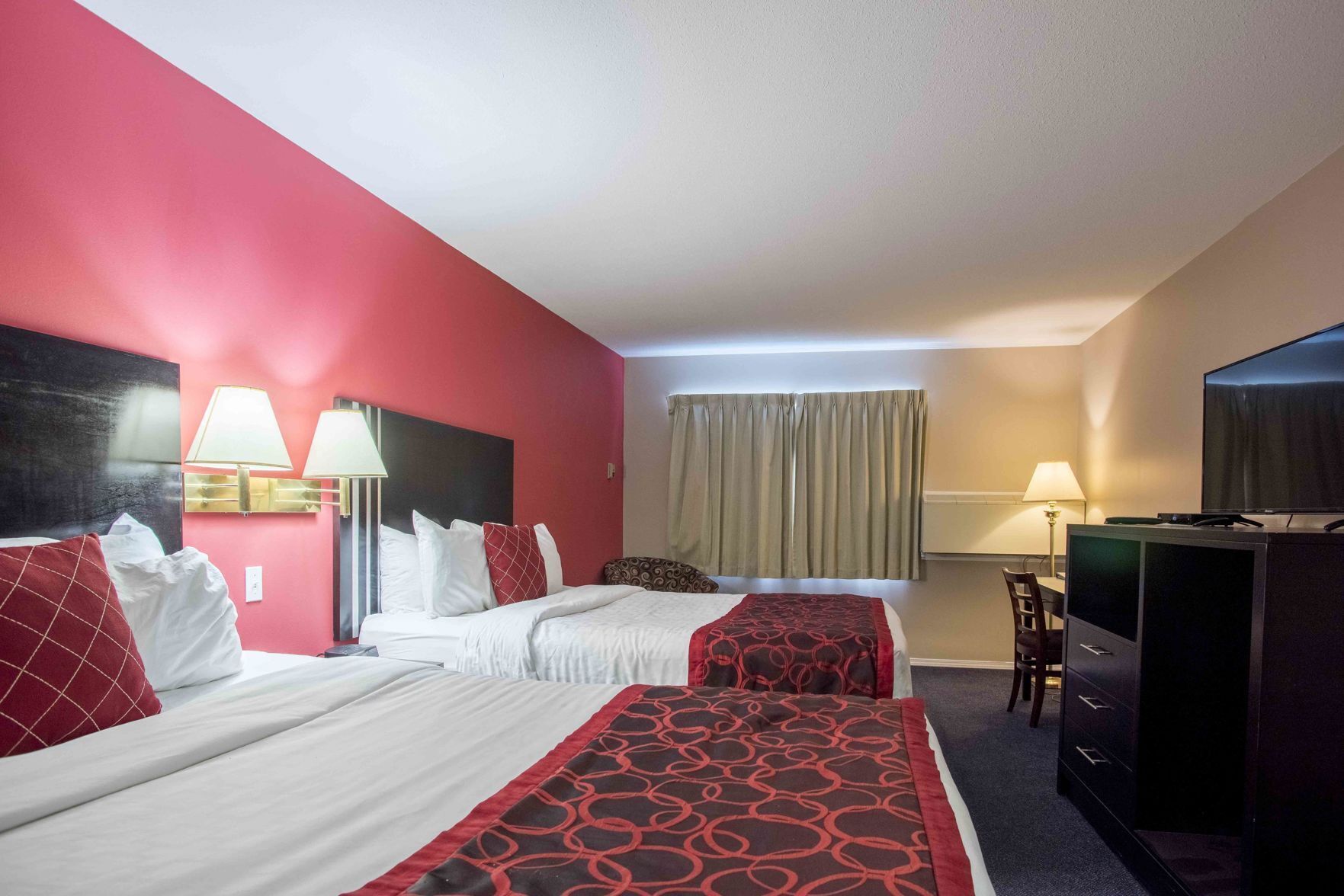 Desk, iron/ironing board, free WiFi, bed sheets