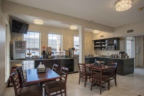 Desayuno continental incluido todos los días