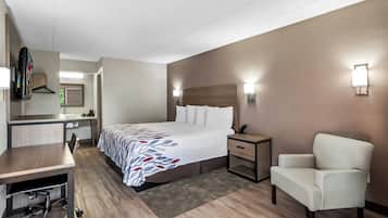 Desk, free cots/infant beds, free WiFi, bed sheets