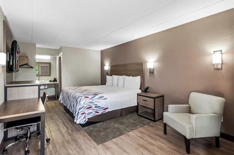 Desk, free cribs/infant beds, free WiFi, bed sheets