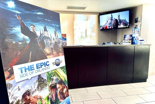 La Quinta Inn & Suites by Wyndham Orlando Universal area