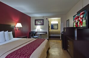 Blackout curtains, free cots/infant beds, free WiFi, bed sheets