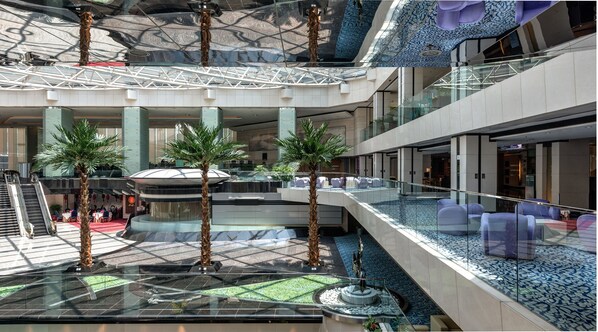 Lobby - Regal Airport Hotel (Chek Lap Kok)